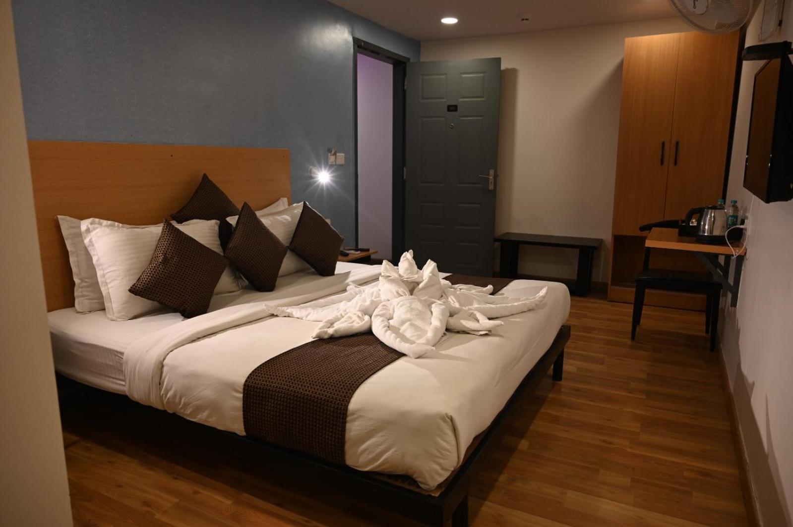 Alchemy Suites Bangalore Room photo